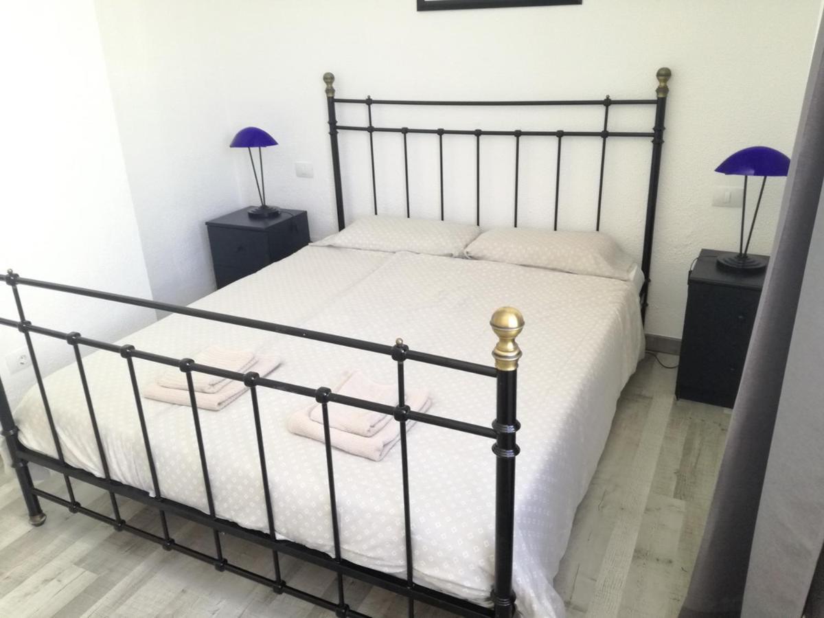 Two Bedroom Apartment 2 Min From Beach โมกัน ภายนอก รูปภาพ